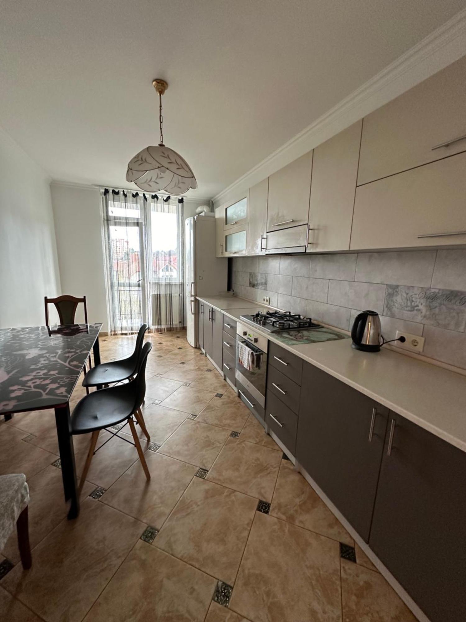 Апартаменти Біля Автовокзалу Ternopil Exterior photo